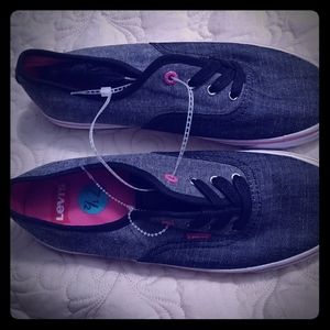 Levi's.. brand new sneakers..